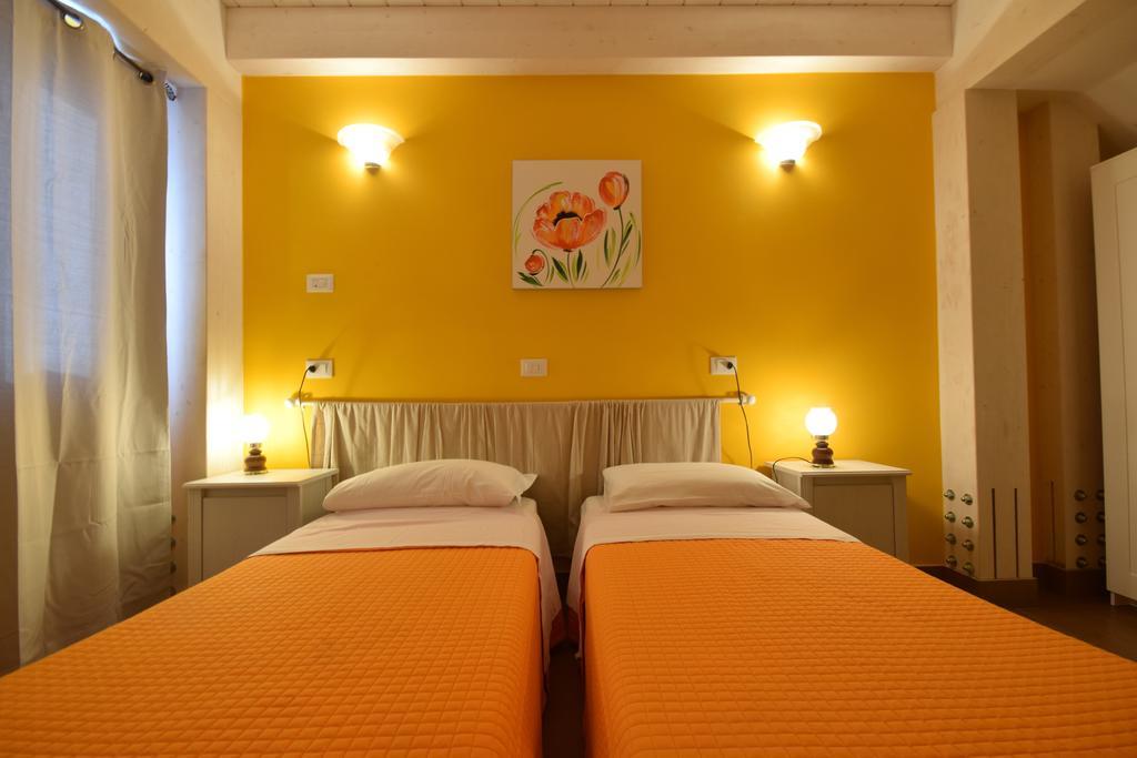 Agriturismo Al Rifugio Divino Belvedere Ostrense Eksteriør billede