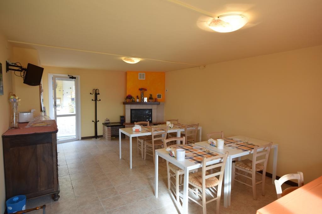 Agriturismo Al Rifugio Divino Belvedere Ostrense Eksteriør billede
